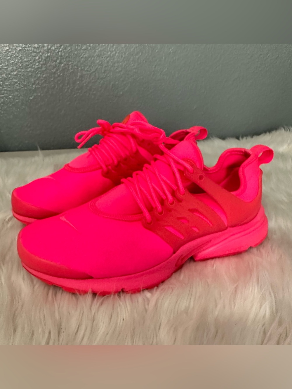 Nike Air Presto Women’s Bright Hot Pink Running Sneakers 7